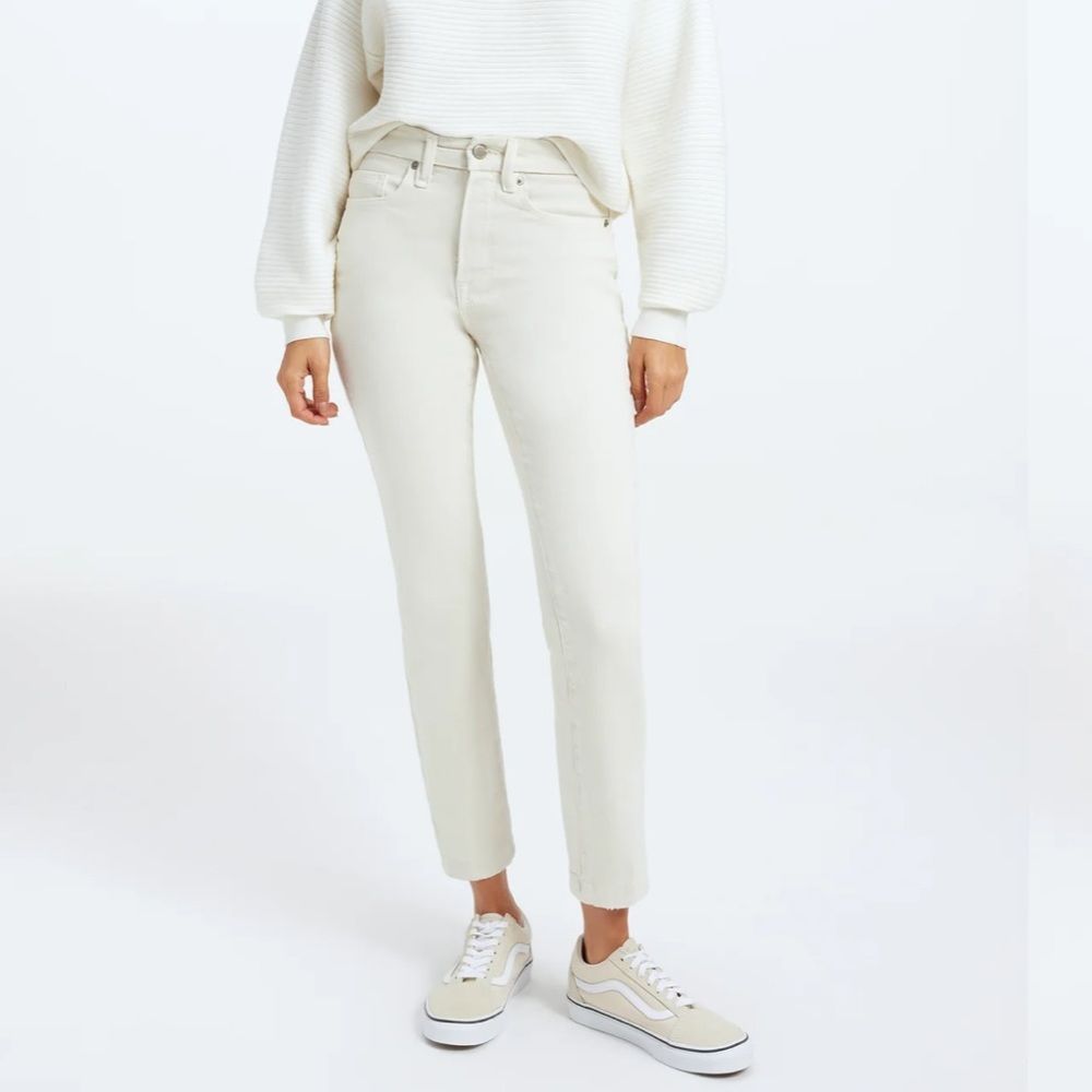 Good American | Good Classic Straight Slim Jeans